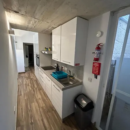 Stella Mares Cosy 2bdroom Fully Equipped Maisonette Слима
